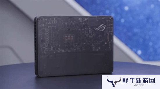 RTX 5090、双雷电5加持！ROG最强显卡扩展坞发布